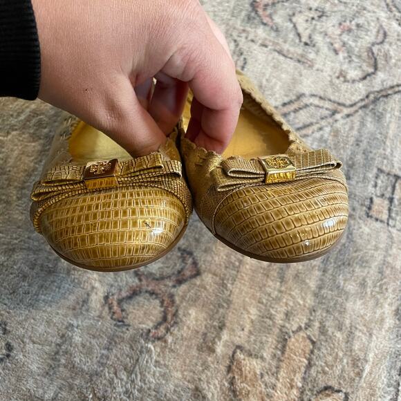 Tory Burch Romy Tan & Gold Cap Toe Leather Ballet Flats Shoes SZ 7.5 Classic EUC - Picture 11 of 11